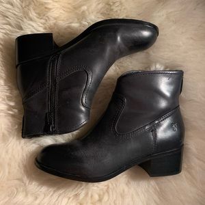 FRYE Claire Bootie